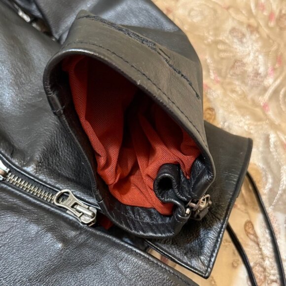 Med Harley Davidson Women's Lightweight Leather Coat w/lace up sides and back - Picture 15 of 16